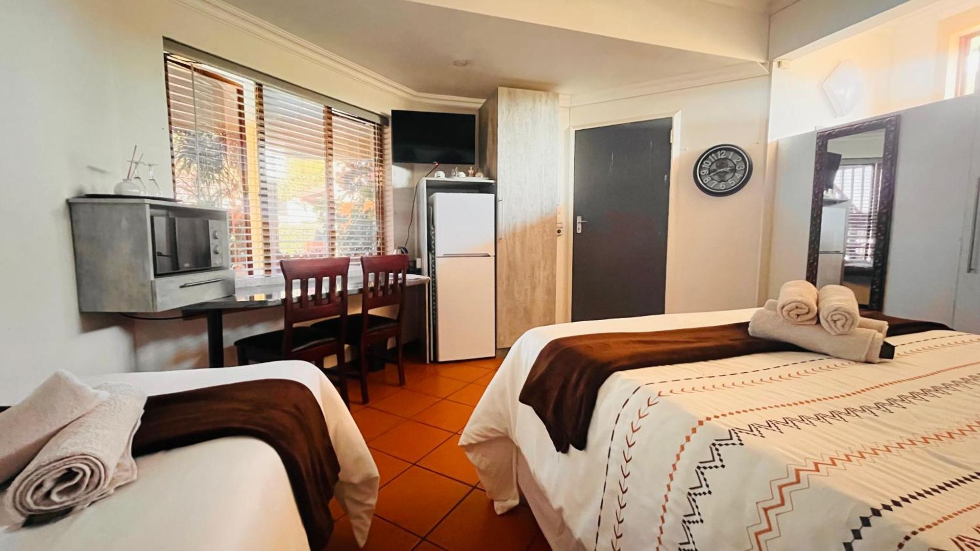 The Wood House Hotel Empangeni Exterior photo